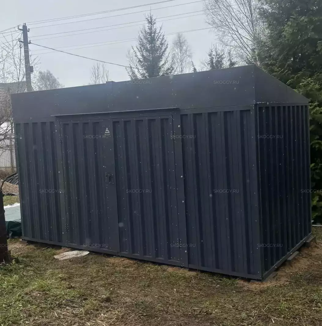 Хозблок SKOGGY с боковой воротной группой для загородного участка
