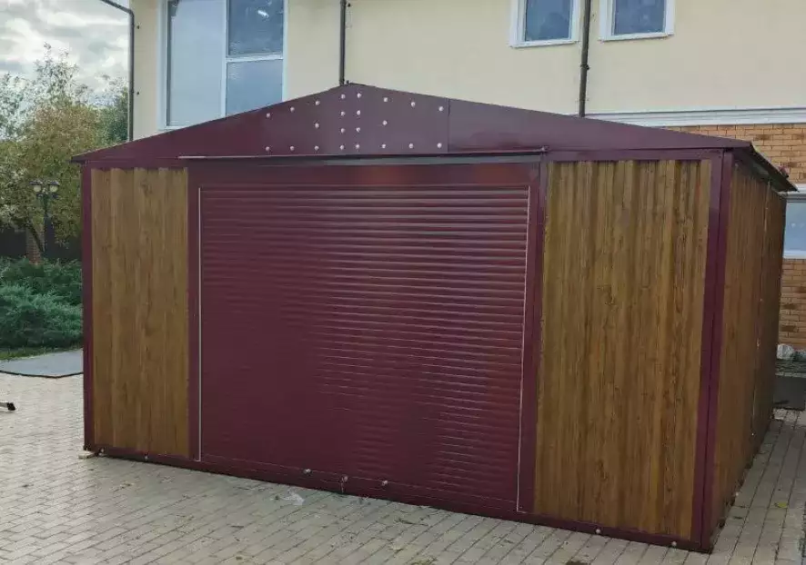 Гараж в комбинированной расцветке в с. Винновка, Самарская обл.