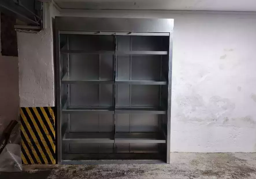 Индивидуальный хозяйственный шкаф в цвете цинк в г. Москва